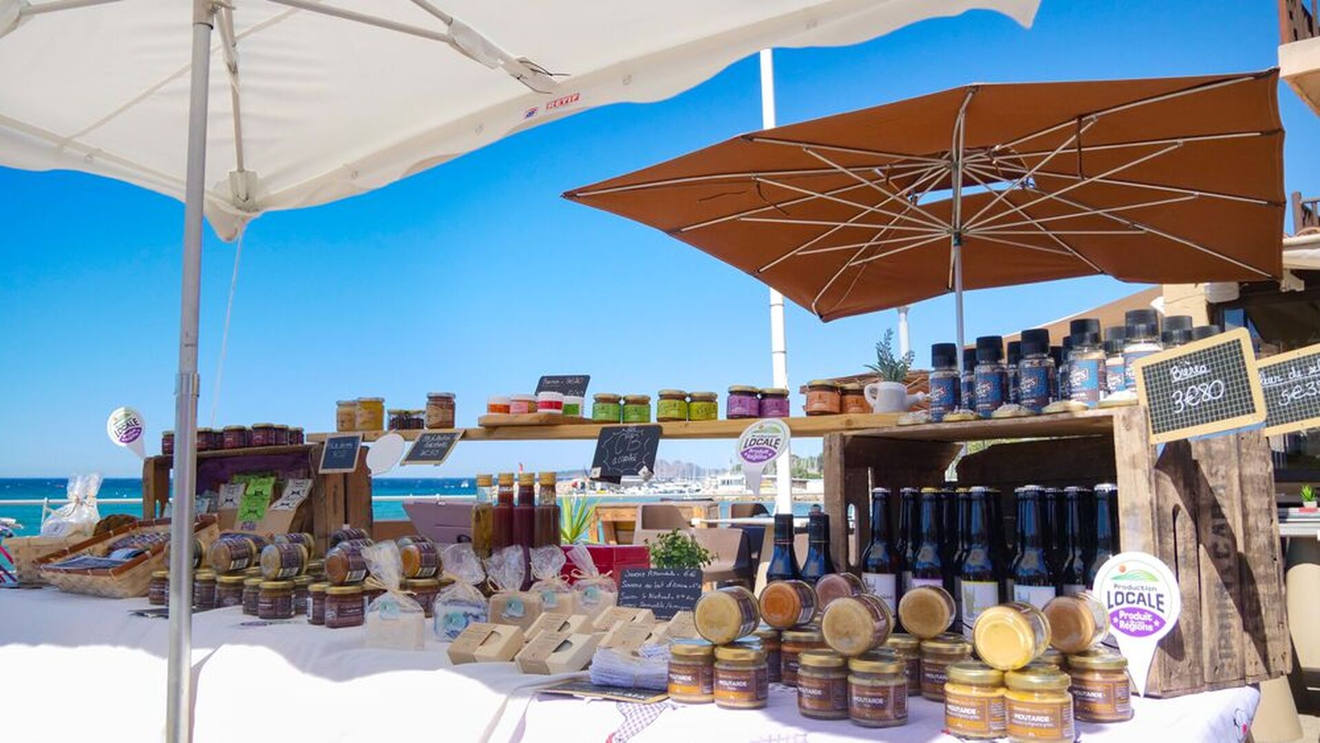 Marché Saint Cyr les pieds dans l'eau