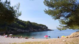 Calanque de port d'Alon