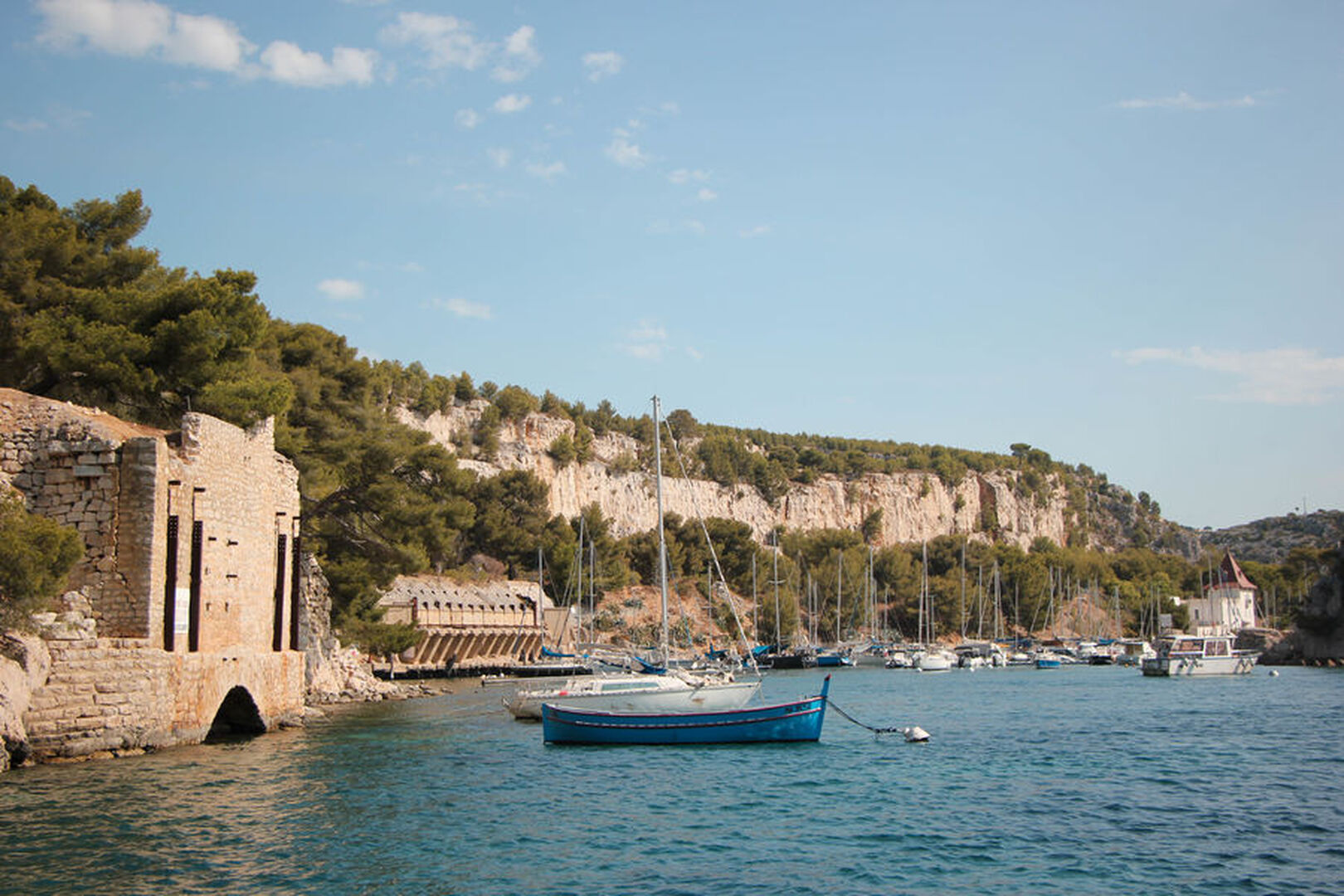 Balade en mer commentée des calanques avec l'Atlantide