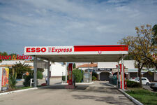 Station service Esso Saint-Cyr-sur-Mer