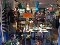 L' Art en Mer Concept Store & Surf Shop Les Lecques vitrine