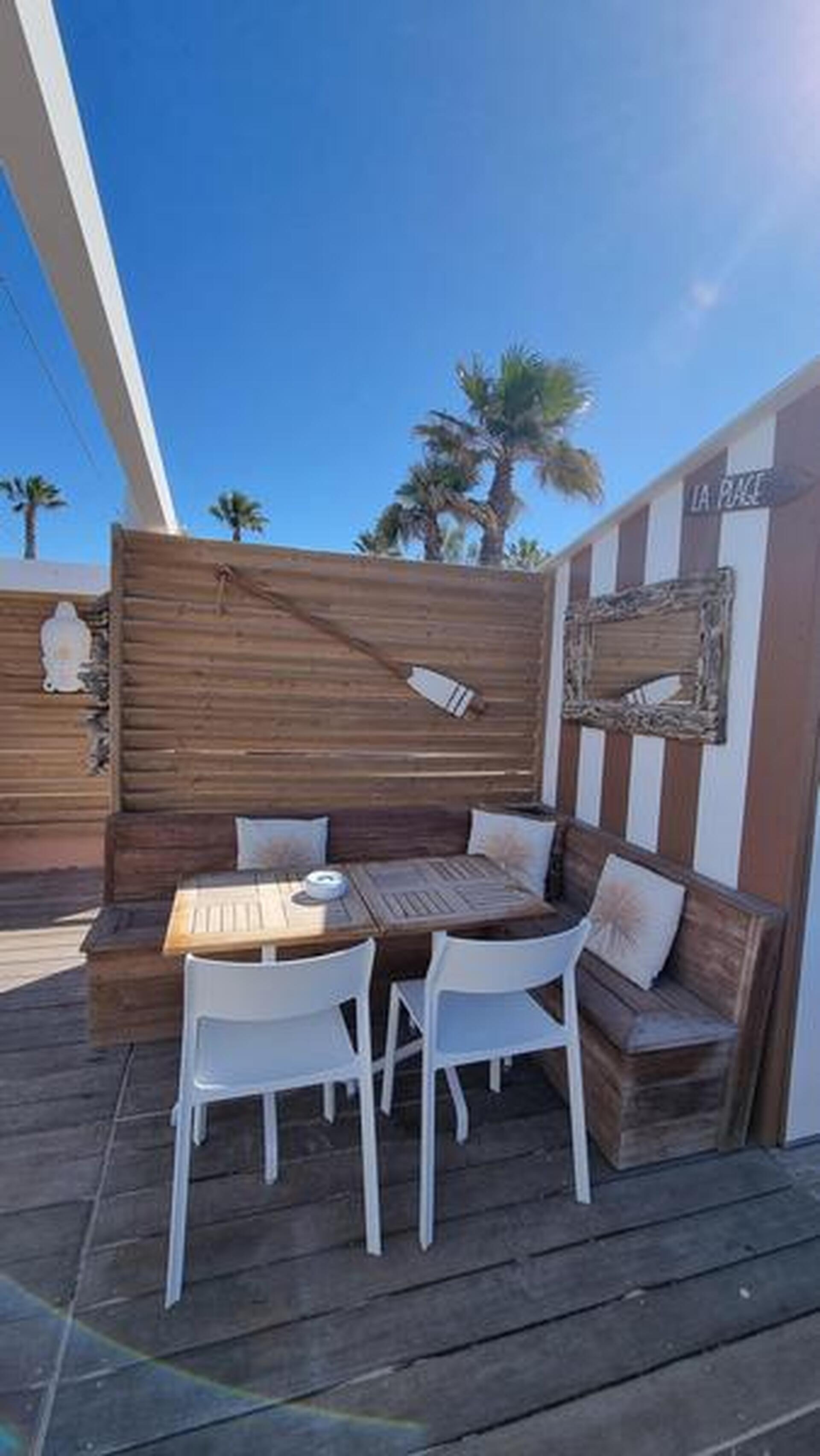 Tiki Beach - Saint-Cyr-sur-Mer